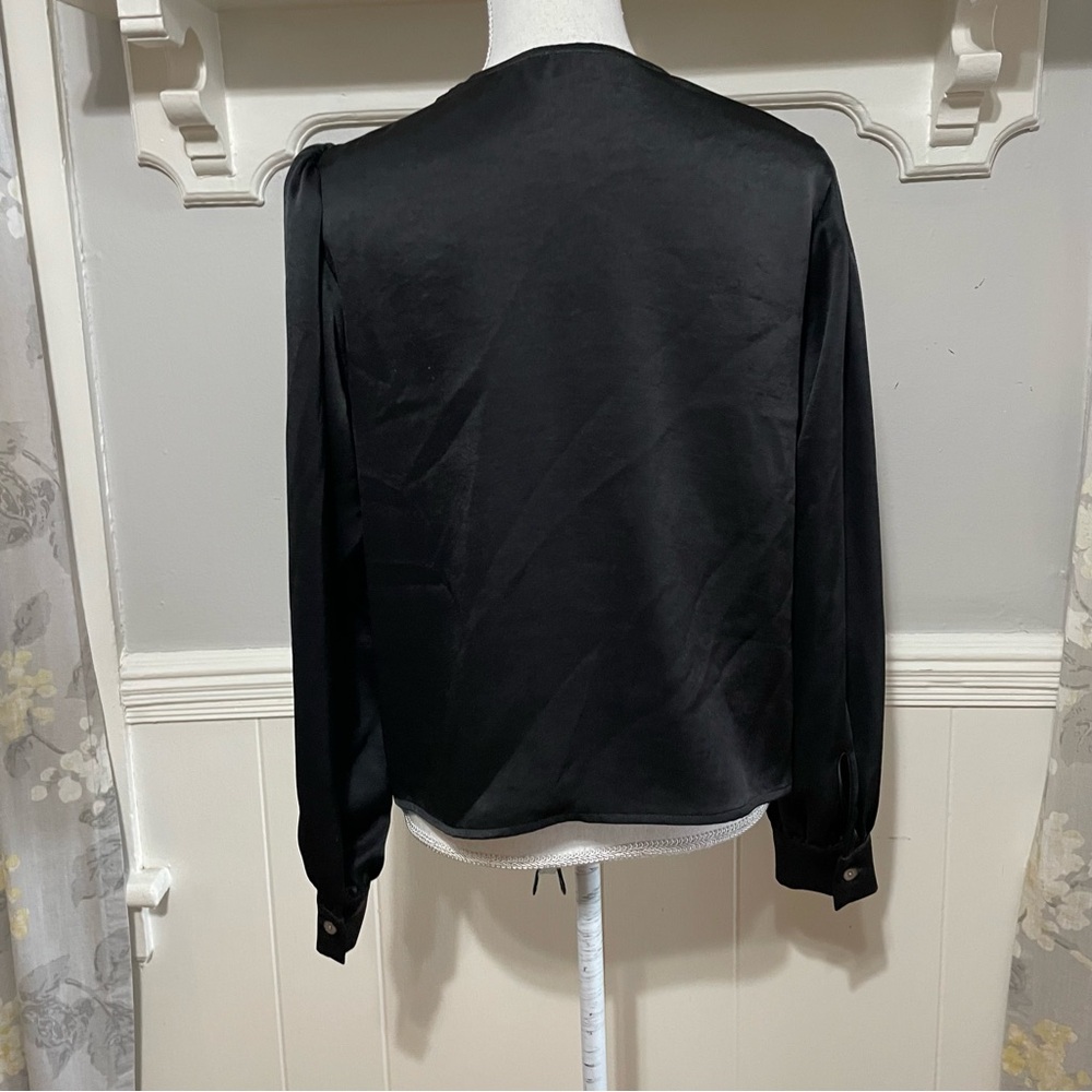 Karen Kane Drape Front Satin Top in Black Size L (NWT) - Picture 5 of 8